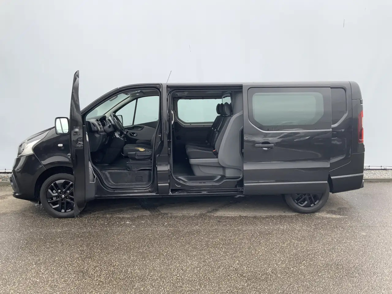 Renault Trafic 1.6 dCi T29 L2H1 Dub Cab 5 Zits Airco Cruise Navi - Furgoneta combi: foto 4 Renault Trafic 1.6 dCi T29 L2H1 Dub Cab 5 Zits Airco Cruise Navi - Furgoneta combi: foto 4