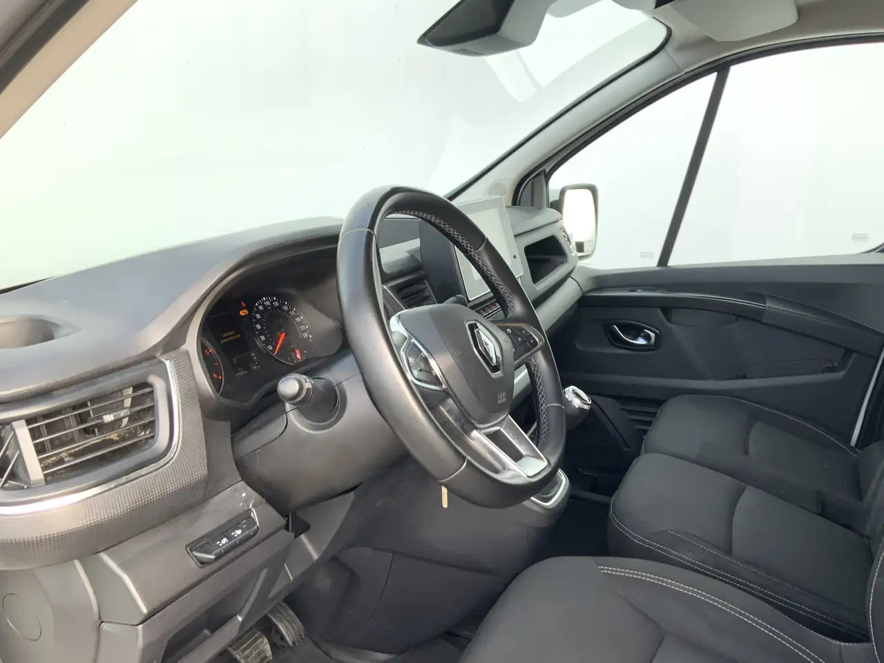 Renault Trafic 2.0 dCi 130 T30 L2H1 Work Edition Airco Cruise Nav - Furgón: foto 5 Renault Trafic 2.0 dCi 130 T30 L2H1 Work Edition Airco Cruise Nav - Furgón: foto 5