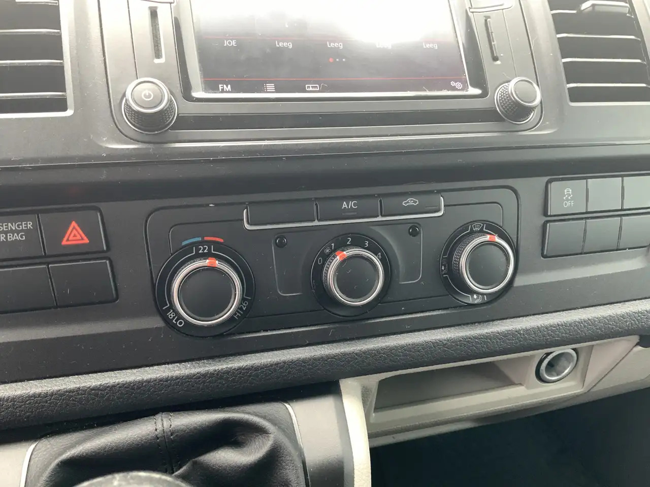 Furgón Volkswagen T6 Transporter 2.0 TDI L2H1 Airco Navi 3 Zits Alu Velg Euro 6: foto 8