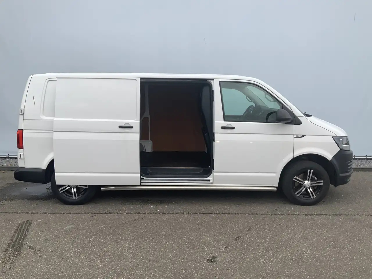 Furgón Volkswagen T6 Transporter 2.0 TDI L2H1 Airco Navi 3 Zits Alu Velg Euro 6: foto 17