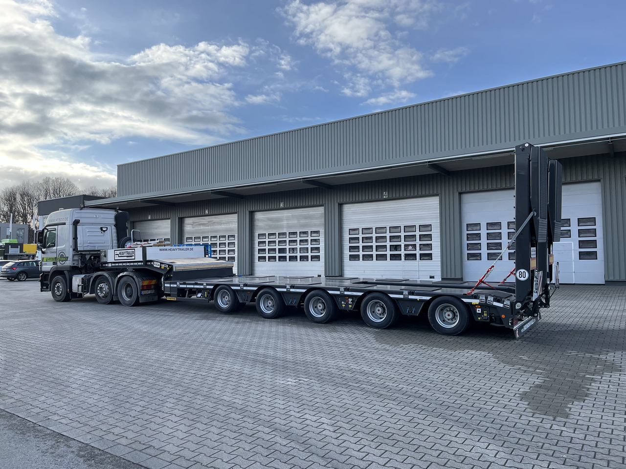 FAYMONVILLE 5-Achs-Tele-Semi mit Halbachsen "Twinaxle" und hydr. Rampen Auflieger - Semirremolque góndola rebajadas: foto 1 FAYMONVILLE 5-Achs-Tele-Semi mit Halbachsen "Twinaxle" und hydr. Rampen Auflieger - Semirremolque góndola rebajadas: foto 1