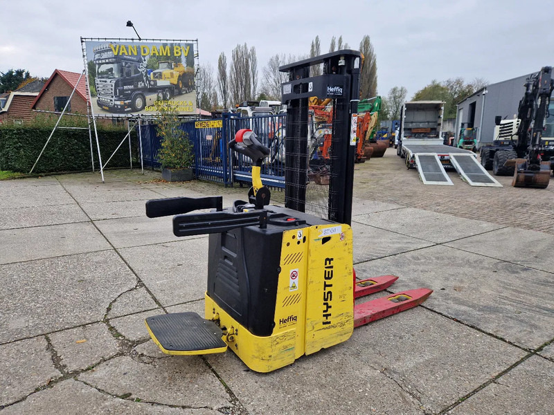 Hyster S1.5S elektrische stapelaar hefhoogte 3.17m. - Apilador: foto 5 Hyster S1.5S elektrische stapelaar hefhoogte 3.17m. - Apilador: foto 5
