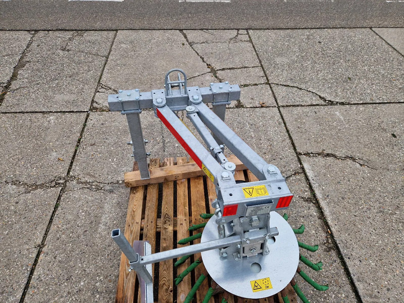 Diversen Kuijpers onkruidborstel met 3-punts ophanging ALS NIEUW!! - Implemento para Maquinaria agrícola: foto 5 Diversen Kuijpers onkruidborstel met 3-punts ophanging ALS NIEUW!! - Implemento para Maquinaria agrícola: foto 5