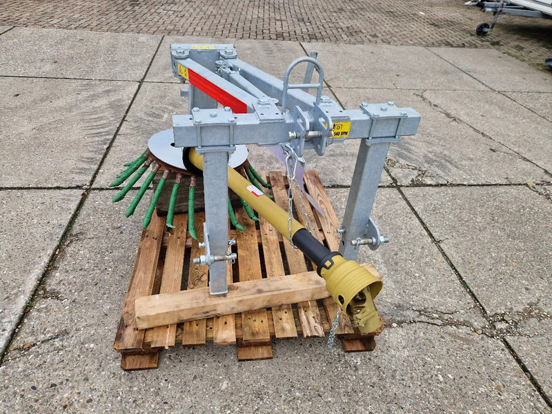 Diversen Kuijpers onkruidborstel met 3-punts ophanging ALS NIEUW!! - Implemento para Maquinaria agrícola: foto 4 Diversen Kuijpers onkruidborstel met 3-punts ophanging ALS NIEUW!! - Implemento para Maquinaria agrícola: foto 4