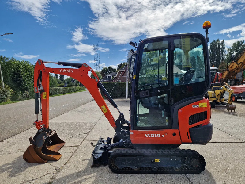 Kubota KX019-4 met 1990 uur - Miniexcavadora: foto 1 Kubota KX019-4 met 1990 uur - Miniexcavadora: foto 1