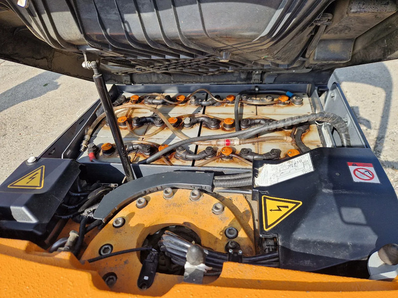 Still RX50-16 hefhoogte 4.95m, incl. keuring - Carretilla elevadora eléctrica: foto 5 Still RX50-16 hefhoogte 4.95m, incl. keuring - Carretilla elevadora eléctrica: foto 5