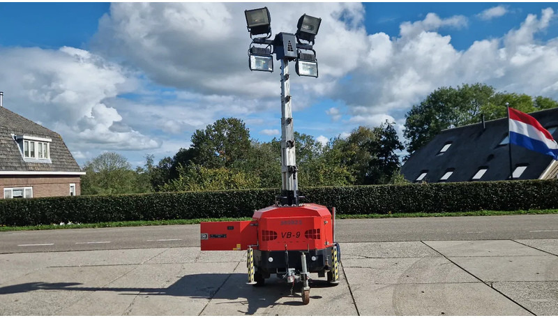 Tower Light VB9 mobiele lichtmast 9m. hoog - Torre de iluminación: foto 1 Tower Light VB9 mobiele lichtmast 9m. hoog - Torre de iluminación: foto 1