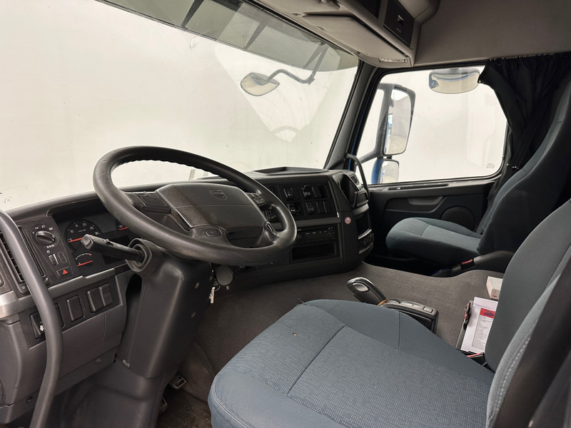 Volvo FM 370 + Renders Tautliner X-steering - Cabeza tractora: foto 4 Volvo FM 370 + Renders Tautliner X-steering - Cabeza tractora: foto 4
