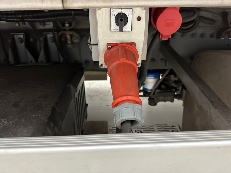 Camión frigorífico DAF CF 330 - 6x2: foto 15 Camión frigorífico DAF CF 330 - 6x2: foto 15