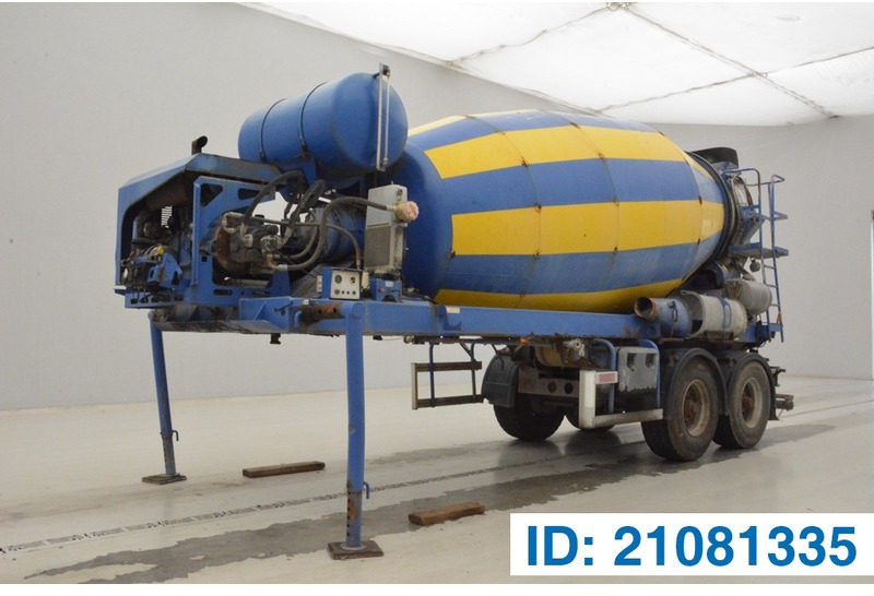 De Buf Mixer 10 m³* - Semirremolque hormigonera: foto 1 De Buf Mixer 10 m³* - Semirremolque hormigonera: foto 1