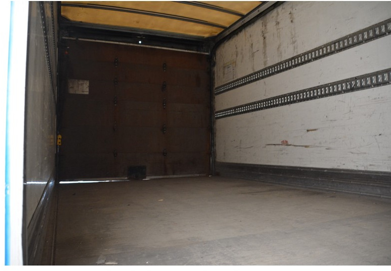 Iveco Eurocargo 120E18 - Camión caja cerrada: foto 5 Iveco Eurocargo 120E18 - Camión caja cerrada: foto 5