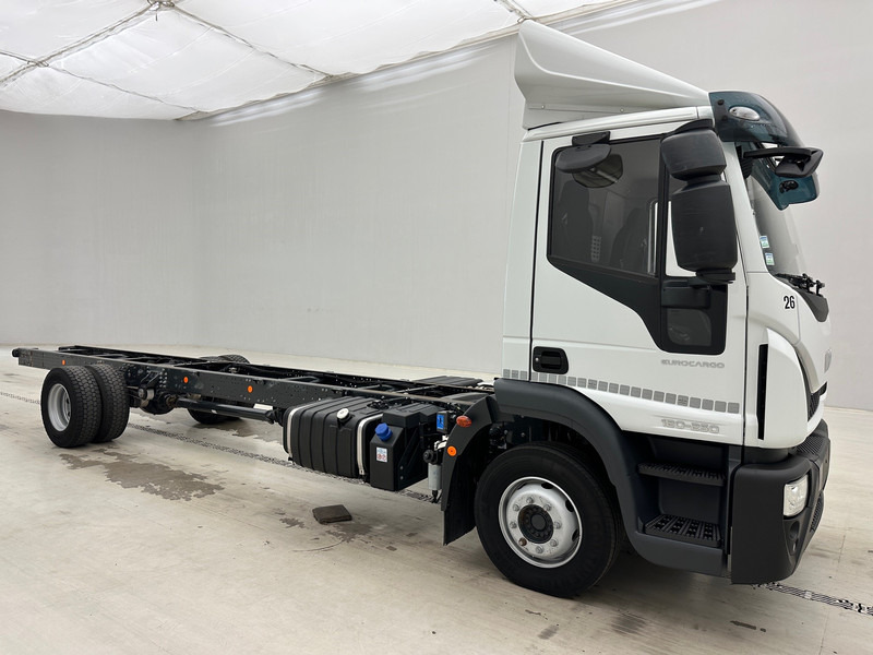 Iveco Eurocargo 120E25 - Camión chasis: foto 3 Iveco Eurocargo 120E25 - Camión chasis: foto 3