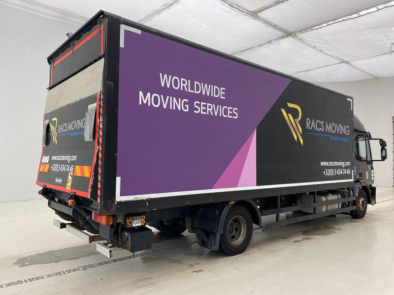 Iveco Eurocargo 140E28 - Camión caja cerrada: foto 4 Iveco Eurocargo 140E28 - Camión caja cerrada: foto 4