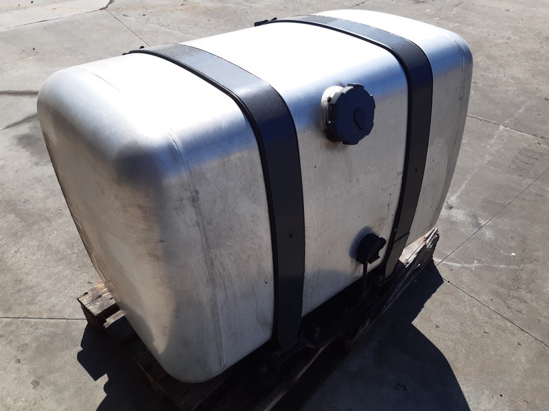 Mercedes-Benz A9604704602 480 liter - Depósito de combustible: foto 3 Mercedes-Benz A9604704602 480 liter - Depósito de combustible: foto 3