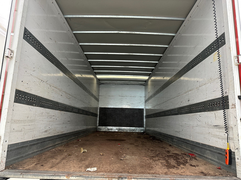 Camión caja cerrada Mercedes-Benz Atego 1224: foto 12