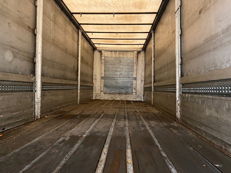 Camión lona Mercedes-Benz Axor 1824: foto 8 Camión lona Mercedes-Benz Axor 1824: foto 8