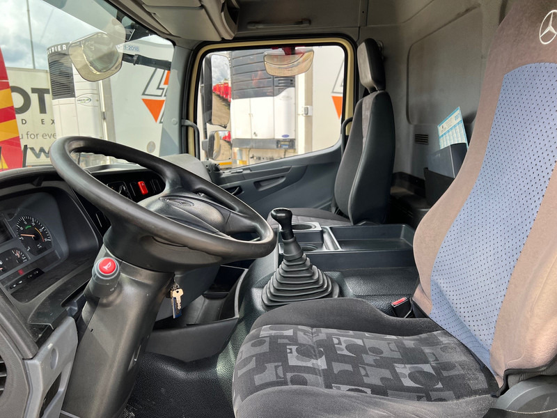 Camión lona Mercedes-Benz Axor 1828: foto 15