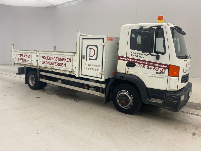 Nissan Atleon 120.25 - Camión volquete: foto 3 Nissan Atleon 120.25 - Camión volquete: foto 3