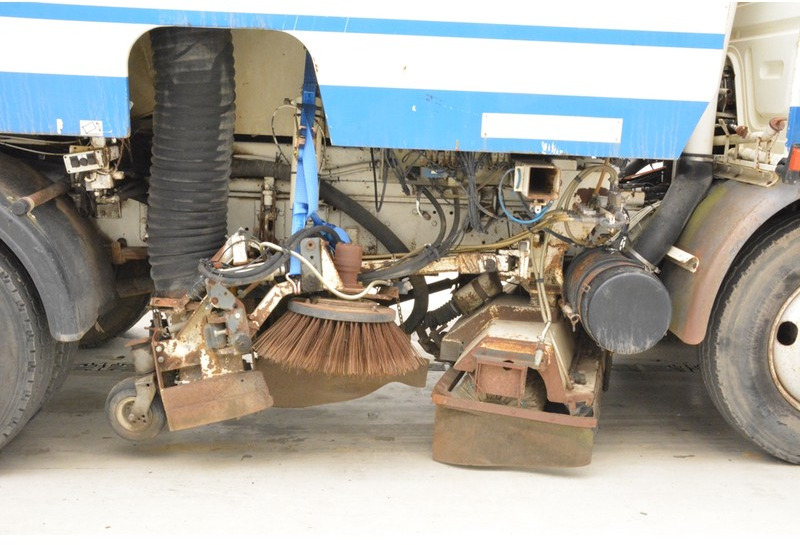 Renault Midliner S150 - RHD - Barredora vial: foto 4 Renault Midliner S150 - RHD - Barredora vial: foto 4