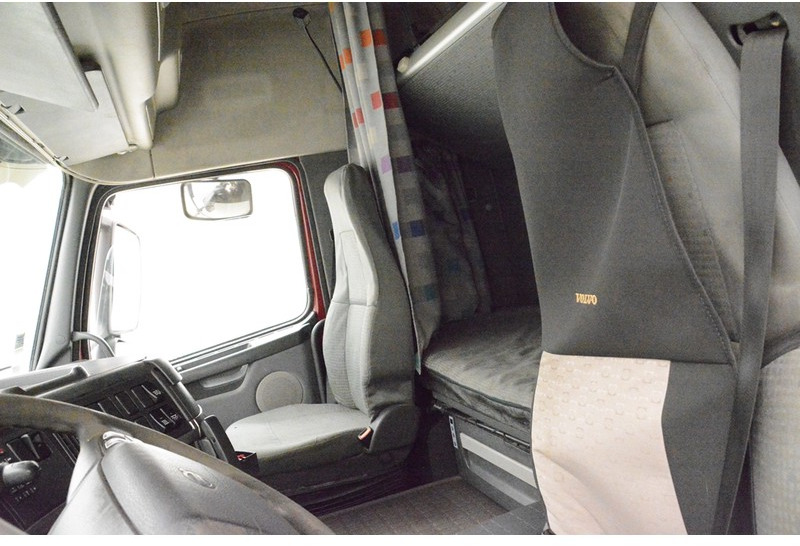 Camión caja abierta Volvo FH12.460 Globetrotter: foto 8 Camión caja abierta Volvo FH12.460 Globetrotter: foto 8