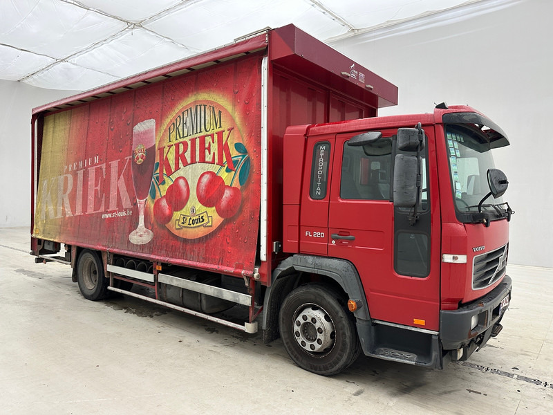 Volvo FL 220 - Camión lona: foto 3 Volvo FL 220 - Camión lona: foto 3