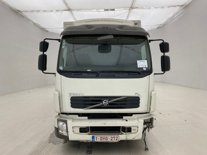 Volvo FL 240 - Camión caja cerrada: foto 2 Volvo FL 240 - Camión caja cerrada: foto 2
