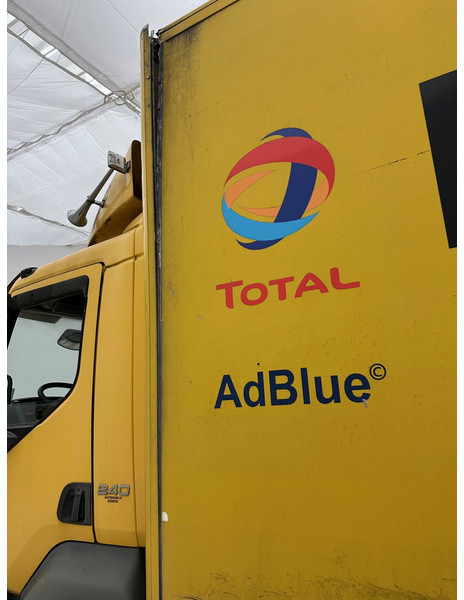 Camión caja cerrada Volvo FL 240: foto 7