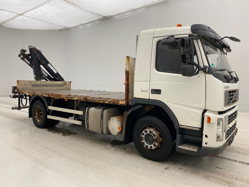 Volvo FM 300 - Camión caja abierta, Camión grúa: foto 3 Volvo FM 300 - Camión caja abierta, Camión grúa: foto 3