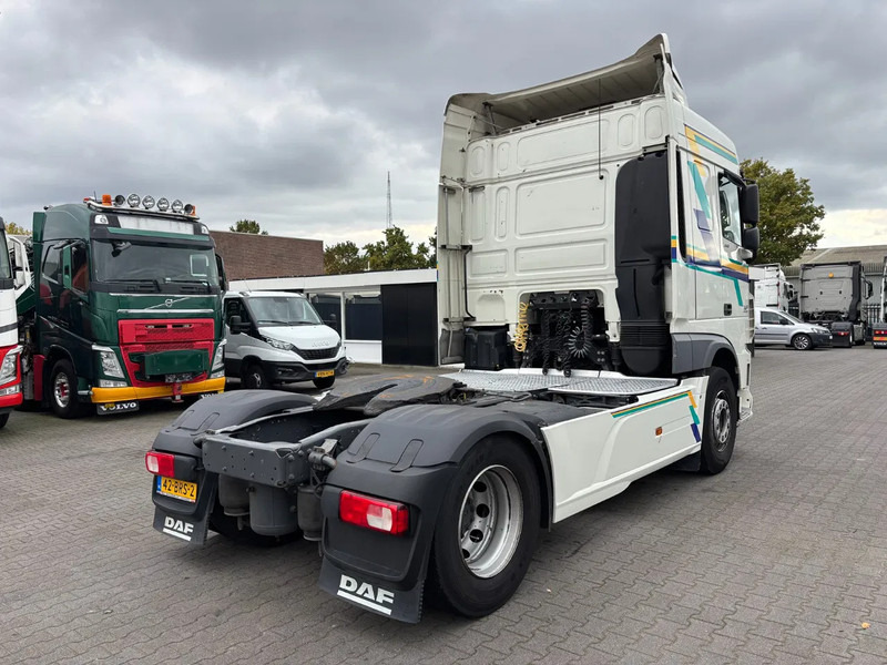 DAF XF 460 Spacecab Euro 6 - Cabeza tractora: foto 4 DAF XF 460 Spacecab Euro 6 - Cabeza tractora: foto 4