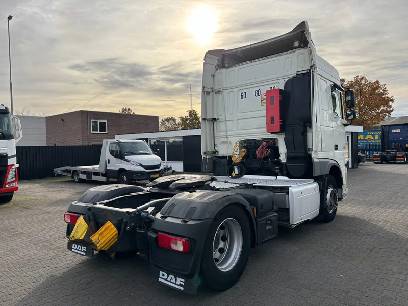 DAF XF 460 Spacecab Euro 6 - Cabeza tractora: foto 4 DAF XF 460 Spacecab Euro 6 - Cabeza tractora: foto 4