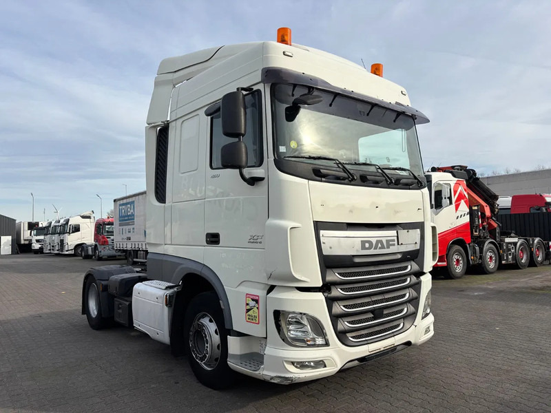DAF XF 460 Spacecab Euro 6 - Cabeza tractora: foto 2 DAF XF 460 Spacecab Euro 6 - Cabeza tractora: foto 2