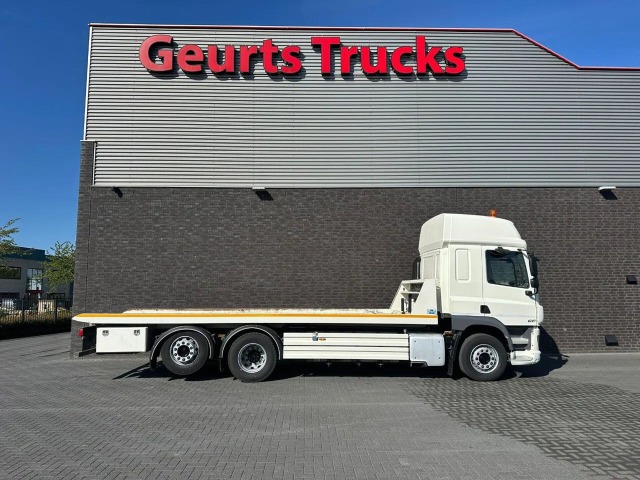 DAF CF 410 6X2 M4SN3 OPRIJWAGEN / MACHINE TRANSPORTE - Camión portavehículos: foto 4 DAF CF 410 6X2 M4SN3 OPRIJWAGEN / MACHINE TRANSPORTE - Camión portavehículos: foto 4