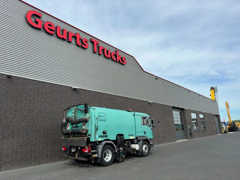 MAN TGM 18.240 4X2 + FAUN VIAJET 6R/HS SWEEPING TRUCK/ KEHRMASCHINE/VEEGWAGEN/FAHRBAHNREINIGER - Barredora vial: foto 5 MAN TGM 18.240 4X2 + FAUN VIAJET 6R/HS SWEEPING TRUCK/ KEHRMASCHINE/VEEGWAGEN/FAHRBAHNREINIGER - Barredora vial: foto 5