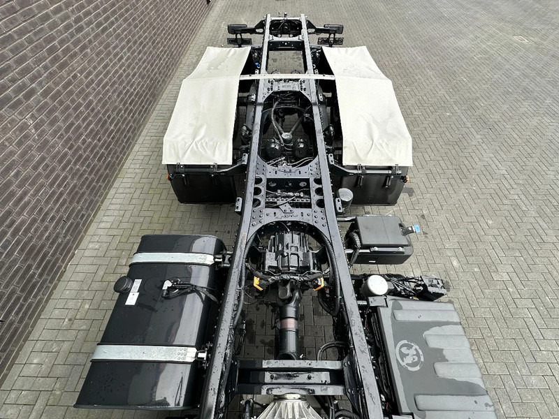 Camión chasis nuevo MAN TGS 33.540 6X6 BB CH HEAVY DUTY CHASSIS CABINE/NIEUW/NEUE/NEW: foto 12 Camión chasis nuevo MAN TGS 33.540 6X6 BB CH HEAVY DUTY CHASSIS CABINE/NIEUW/NEUE/NEW: foto 12
