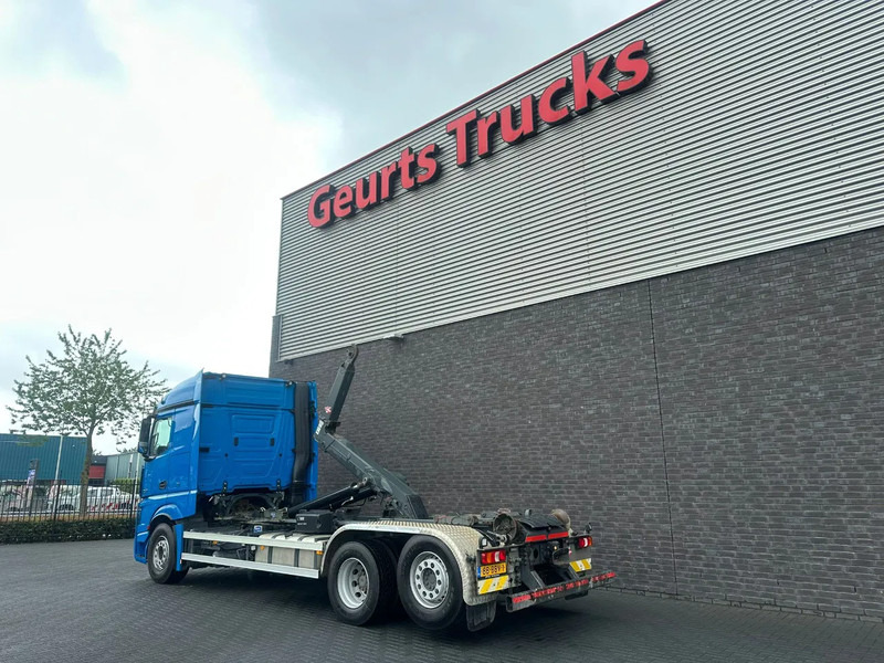 Mercedes-Benz Actros 2545 6X2 MET HIAB MULTILIFT XR21S61 HAAKARMSYSTEEM / ABROLLKIPPER / HOOKLIFT - Camión multibasculante: foto 3 Mercedes-Benz Actros 2545 6X2 MET HIAB MULTILIFT XR21S61 HAAKARMSYSTEEM / ABROLLKIPPER / HOOKLIFT - Camión multibasculante: foto 3