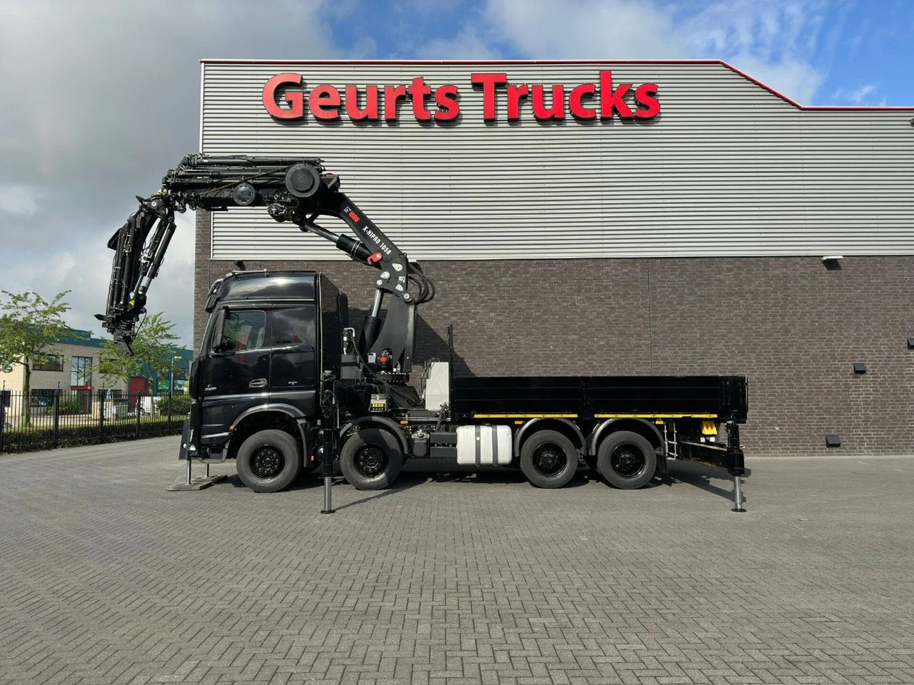 Mercedes-Benz Arocs 3251 8X4 + HIAB 1058 E-8 + JIB 150X-6 JDC - Camión grúa: foto 5 Mercedes-Benz Arocs 3251 8X4 + HIAB 1058 E-8 + JIB 150X-6 JDC - Camión grúa: foto 5