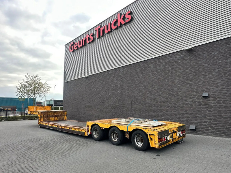Nooteboom EURO-48-03 DIEPLADER / TIEFLADER / LOW LOADER MET HYDRAULISCH VERING EN STUURASSEN - Semirremolque góndola rebajadas: foto 3 Nooteboom EURO-48-03 DIEPLADER / TIEFLADER / LOW LOADER MET HYDRAULISCH VERING EN STUURASSEN - Semirremolque góndola rebajadas: foto 3