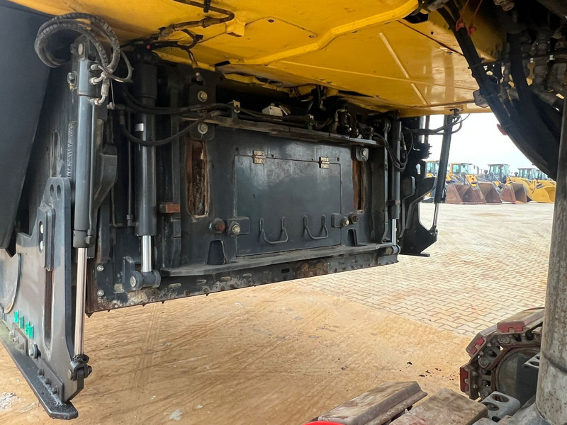 Leasing de Bomag BM2000/75 Cold Planer Bomag BM2000/75 Cold Planer: foto 17