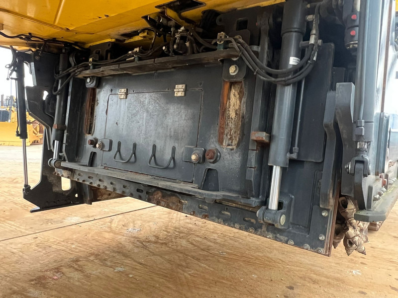 Leasing de Bomag BM2000/75 Cold Planer Bomag BM2000/75 Cold Planer: foto 16