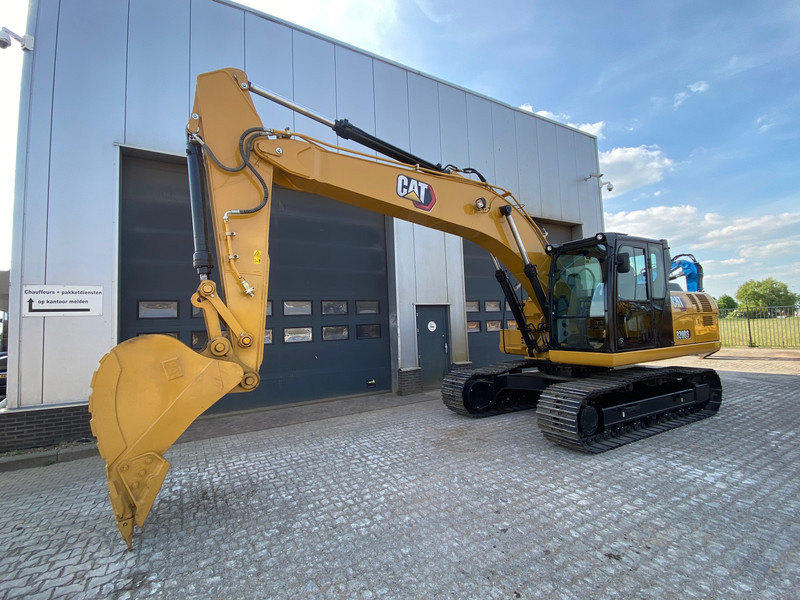 Caterpillar 320D3 - NEW / bucket with teeth / hammerlines - Excavadora de cadenas: foto 2 Caterpillar 320D3 - NEW / bucket with teeth / hammerlines - Excavadora de cadenas: foto 2