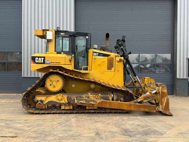 Bulldozer Caterpillar D6T LGP: foto 7