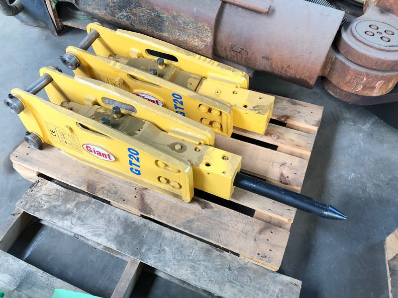 Diversen Giant GT20 190 kg breaker - Martillo hidráulico: foto 2 Diversen Giant GT20 190 kg breaker - Martillo hidráulico: foto 2