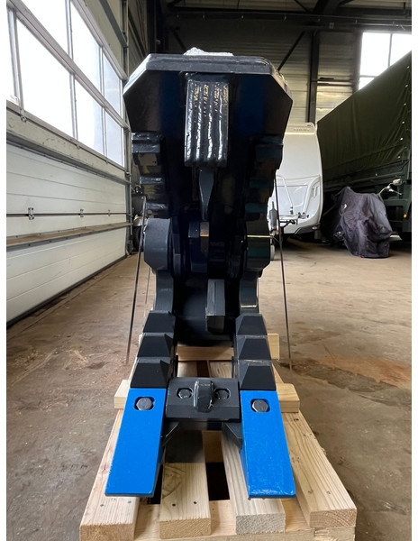 Hammer FRK06 pulverizer - Implemento: foto 5 Hammer FRK06 pulverizer - Implemento: foto 5