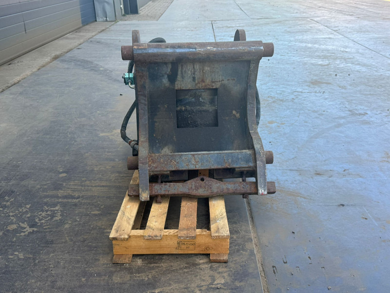 Tilting Quick Coupler CW30 - Cabrestante: foto 3 Tilting Quick Coupler CW30 - Cabrestante: foto 3
