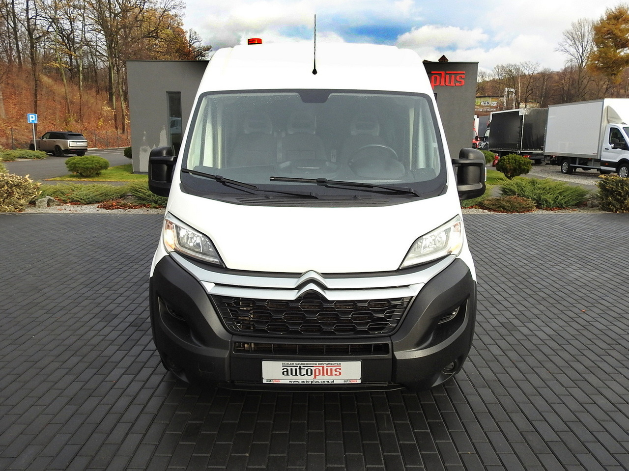 CITROEN JUMPER BOX DELIVERY VAN 6 SEATS AIR CONDITIONING  140HP - Furgón: foto 5 CITROEN JUMPER BOX DELIVERY VAN 6 SEATS AIR CONDITIONING  140HP - Furgón: foto 5