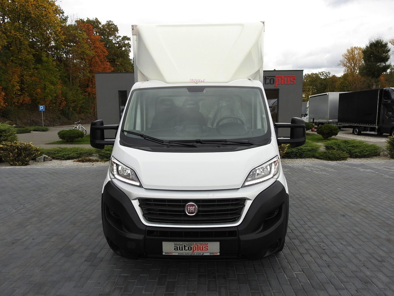 FIAT DUCATO BOX LIFT 8 PALLETS CRUISE CONTROL NAVIGATION AIR CONDITIONING LED LIGHTS 130HP - Furgoneta caja cerrada: foto 5 FIAT DUCATO BOX LIFT 8 PALLETS CRUISE CONTROL NAVIGATION AIR CONDITIONING LED LIGHTS 130HP - Furgoneta caja cerrada: foto 5