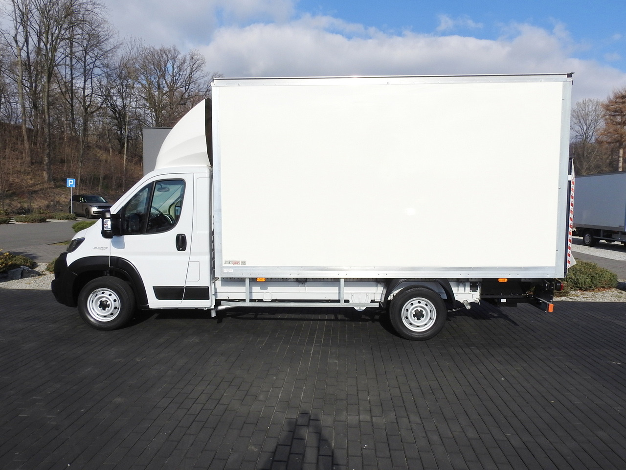 Furgoneta frigorifica FIAT DUCATO BOX LIFT 8 PALLETS CRUISE CONTROL NAVIGATION LED LIGHTS AIR CONDITIONING 130HP: foto 8 Furgoneta frigorifica FIAT DUCATO BOX LIFT 8 PALLETS CRUISE CONTROL NAVIGATION LED LIGHTS AIR CONDITIONING 130HP: foto 8