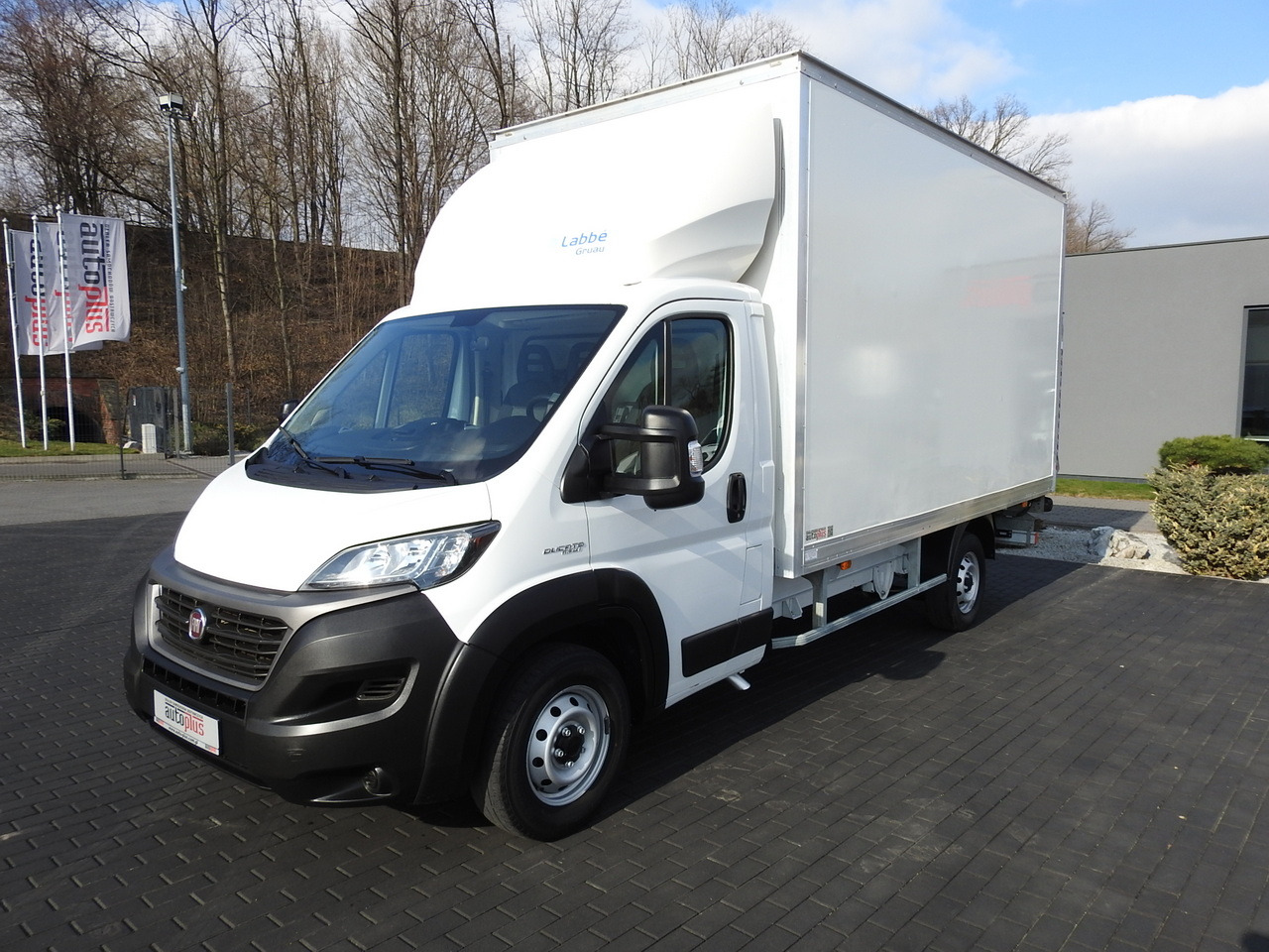 Furgoneta frigorifica FIAT DUCATO BOX LIFT 8 PALLETS CRUISE CONTROL NAVIGATION LED LIGHTS AIR CONDITIONING 130HP: foto 6 Furgoneta frigorifica FIAT DUCATO BOX LIFT 8 PALLETS CRUISE CONTROL NAVIGATION LED LIGHTS AIR CONDITIONING 130HP: foto 6