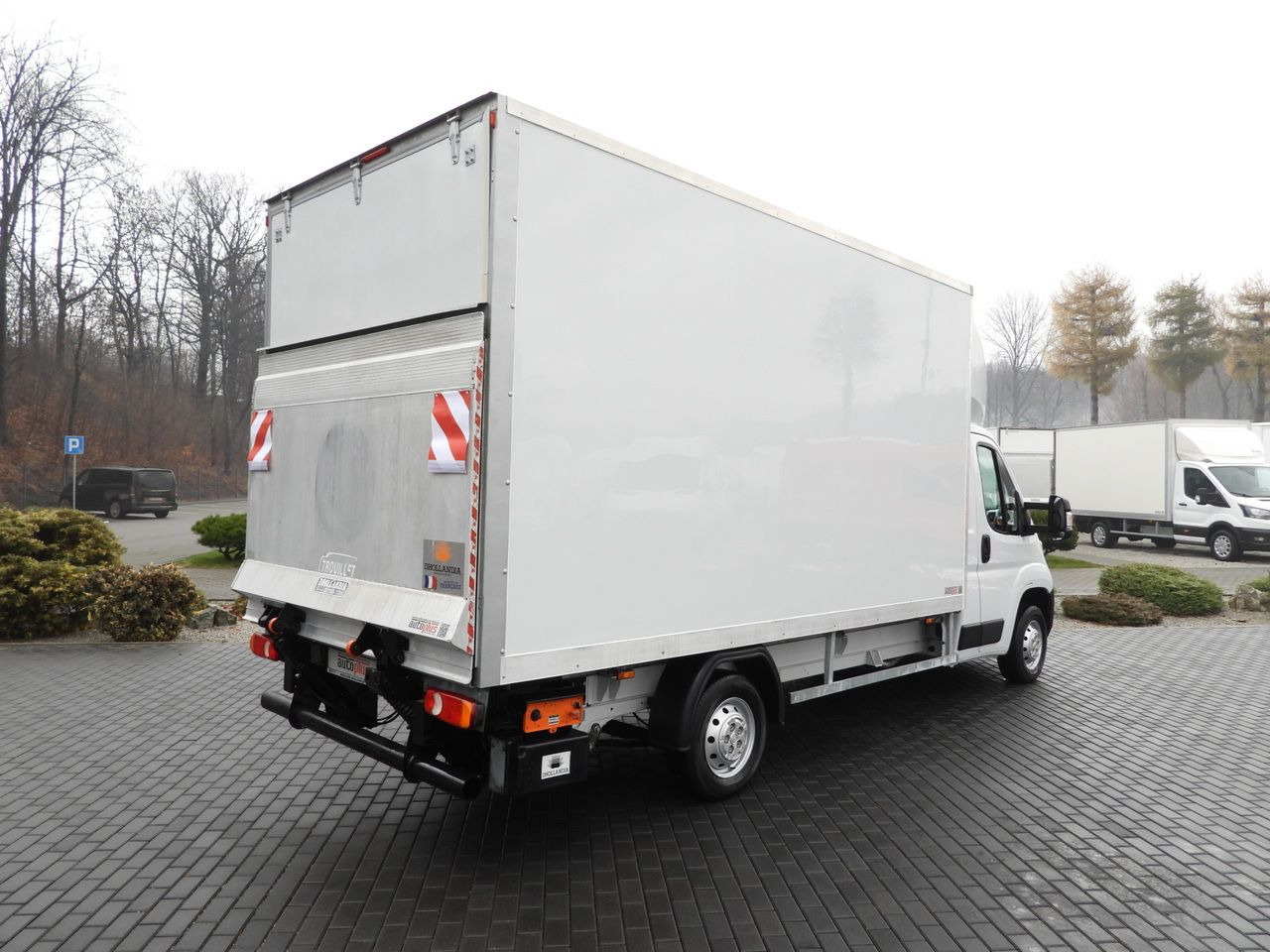 FIAT DUCATO BOX LIFT 8 PALLETS CRUISE CONTROL NAVIGATION LED LIGHTS AIR CONDITIONING 130HP - Furgoneta caja cerrada: foto 3 FIAT DUCATO BOX LIFT 8 PALLETS CRUISE CONTROL NAVIGATION LED LIGHTS AIR CONDITIONING 130HP - Furgoneta caja cerrada: foto 3