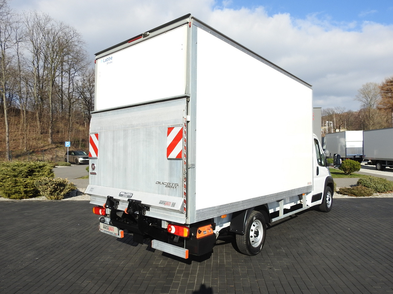 FIAT DUCATO BOX LIFT 8 PALLETS CRUISE CONTROL NAVIGATION LED LIGHTS AIR CONDITIONING 130HP - Furgoneta caja cerrada: foto 3 FIAT DUCATO BOX LIFT 8 PALLETS CRUISE CONTROL NAVIGATION LED LIGHTS AIR CONDITIONING 130HP - Furgoneta caja cerrada: foto 3